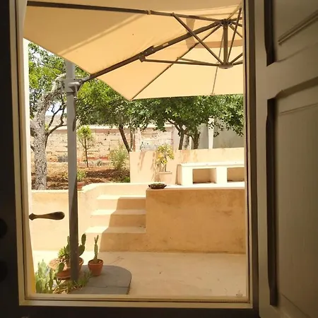 Casina Rossa Di Pietrafitta Bed & Breakfast Casarano